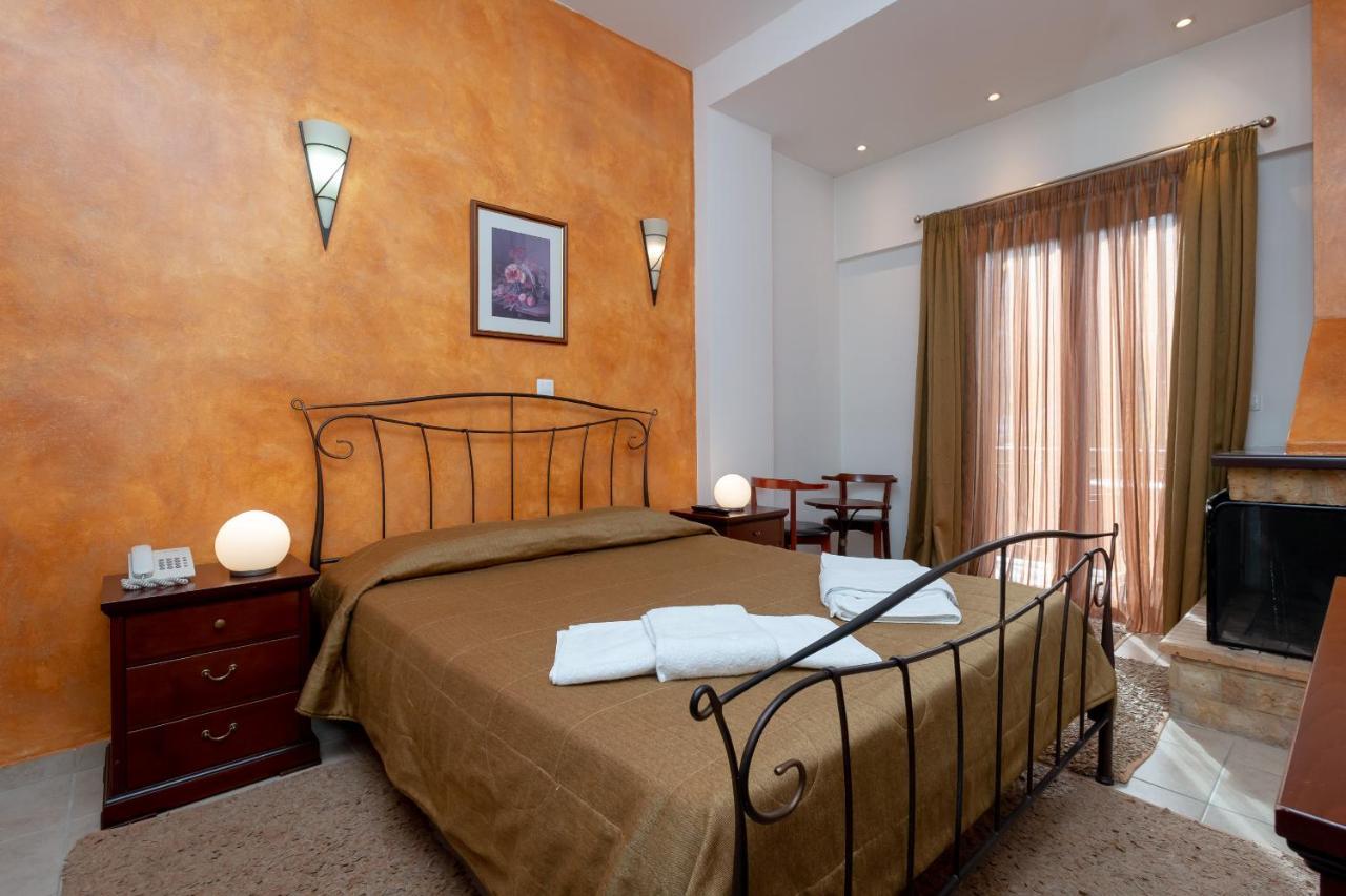 Ahilion Hotel كالافريتا المظهر الخارجي الصورة